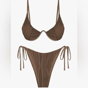 Women's Textured Underwire Bikini Set